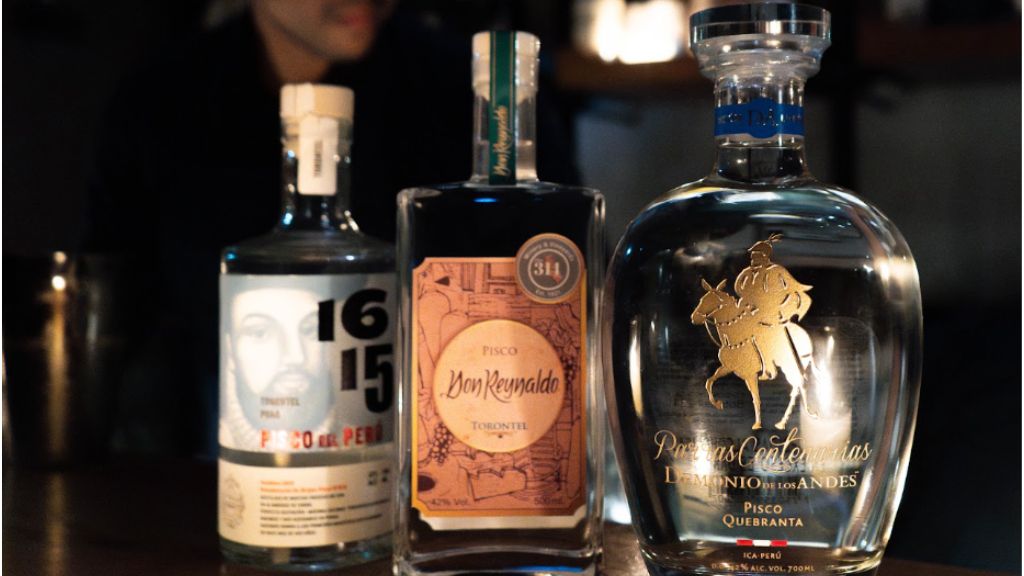 Piscos de uva aromática vs no aromática: diferencias de sabor que todo experto debe conocer