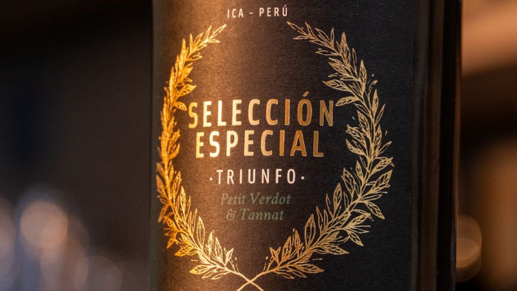 Cómo maridar Carmenere con carnes rojas y parrillas para elevar cada asado